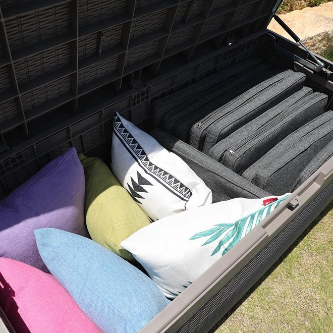 Marlin Storage Box with Cushion