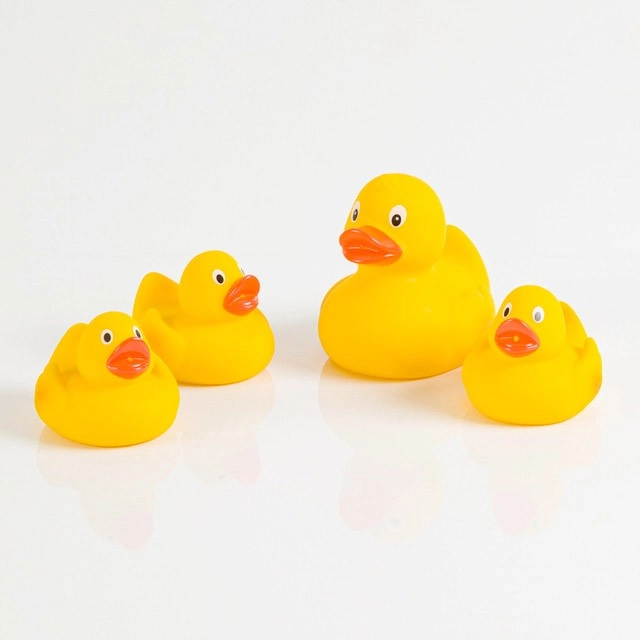 Duckiest Duck Water Squirter Bath Toy Set by Star & Rose