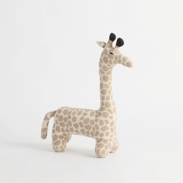 Kids Victor the Girafe by Pillow Talk