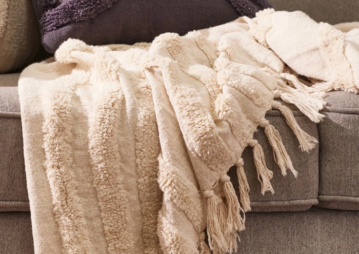 Casa Blanc Throw