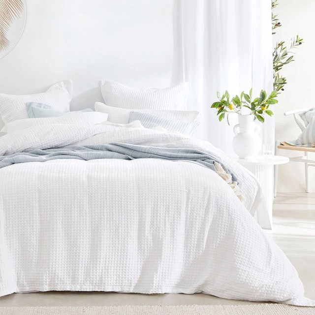 Waffle Quilt White Cover Set by M.U.S.E.