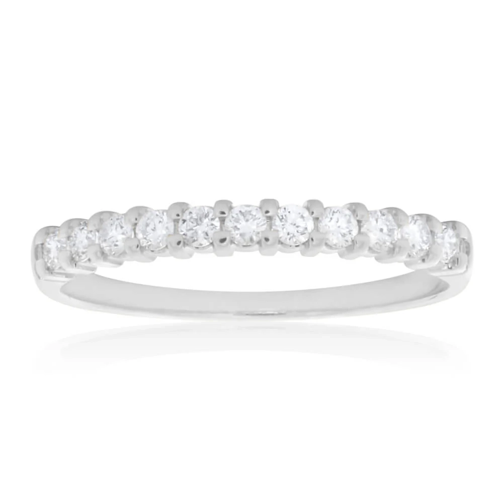 18ct White Gold Ring With 0.25 Carats Of Diamonds – Shiels Jewellers