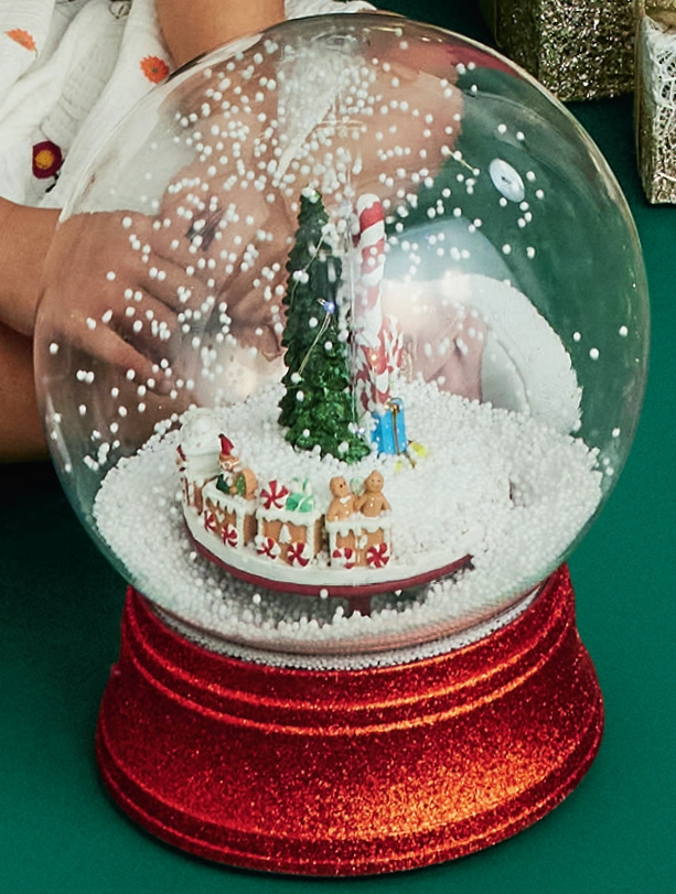 JoyUp Large Snow Globe