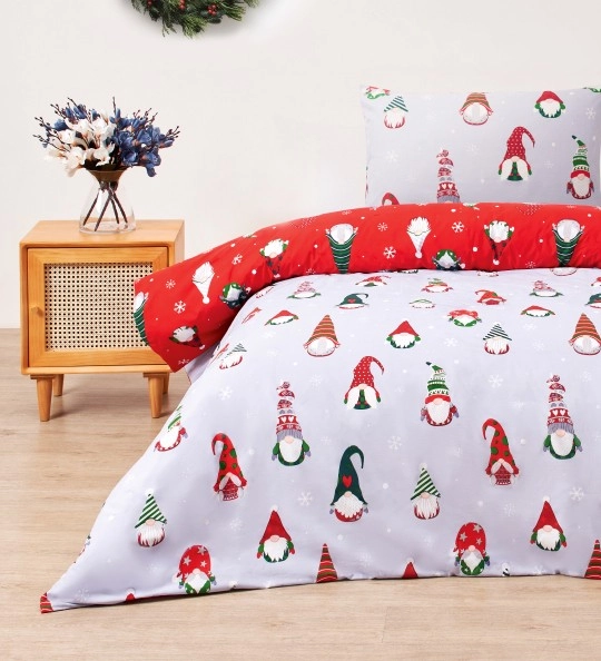 Jolly & Joy Noel Gnome Quilt Cover Set