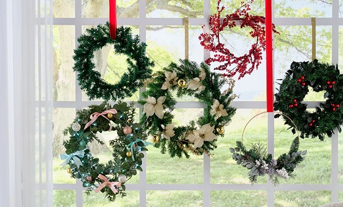 Jolly & Joy Wreaths