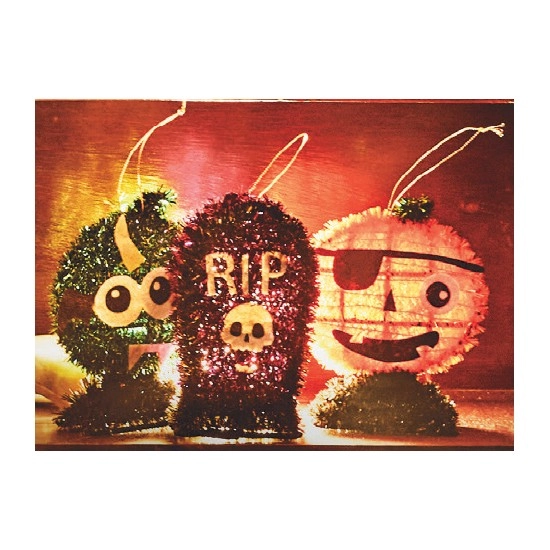 Halloween Tinsel Tabletop– Assorted