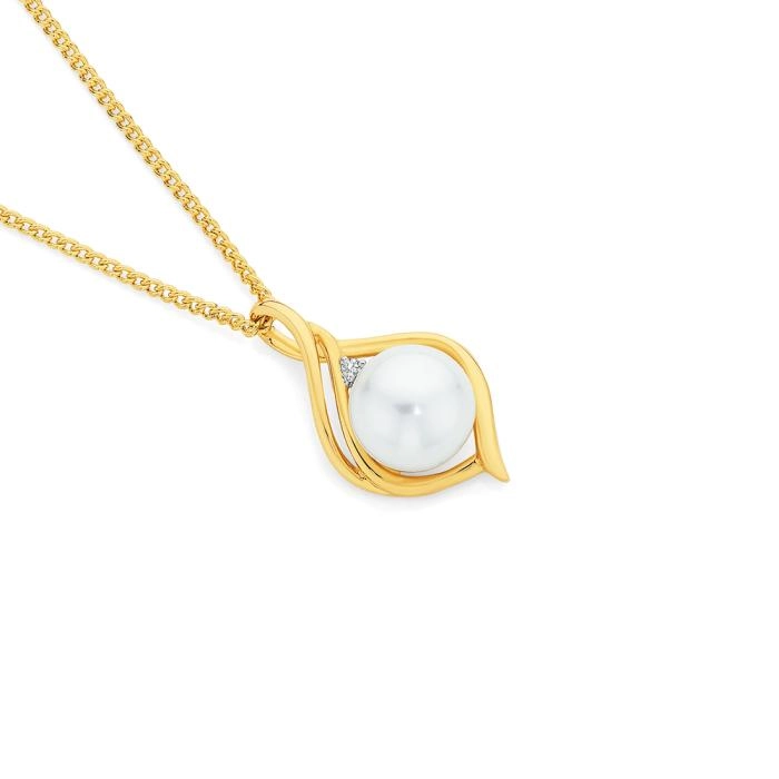 9ct Gold Cultured Freshwater Pearl & Diamond Pendant