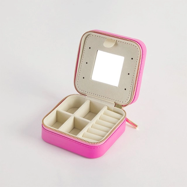 Sara Travel Jewellery Box by M.U.S.E.