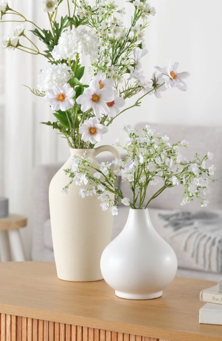 Greenroom Assorted White Bunches