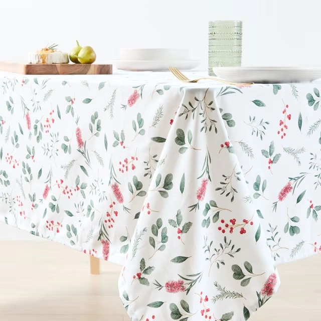 Traditional Foliage Tablecloth