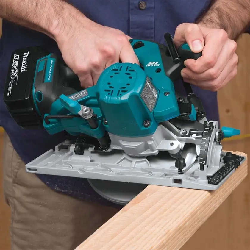 Makita 18V Li-Ion Brushless 165mm Circular Saw Skin