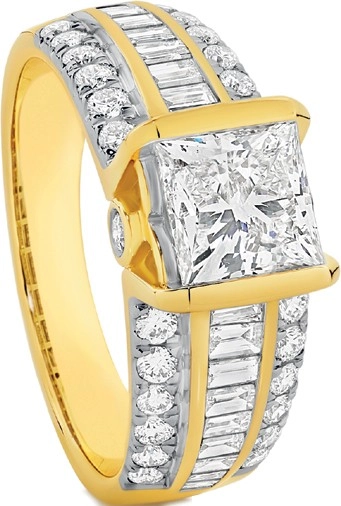 Limited Edition Alora 14ct Gold 2 1/2 Carats TW Lab Grown Diamond Princess Cut Three Row Ring