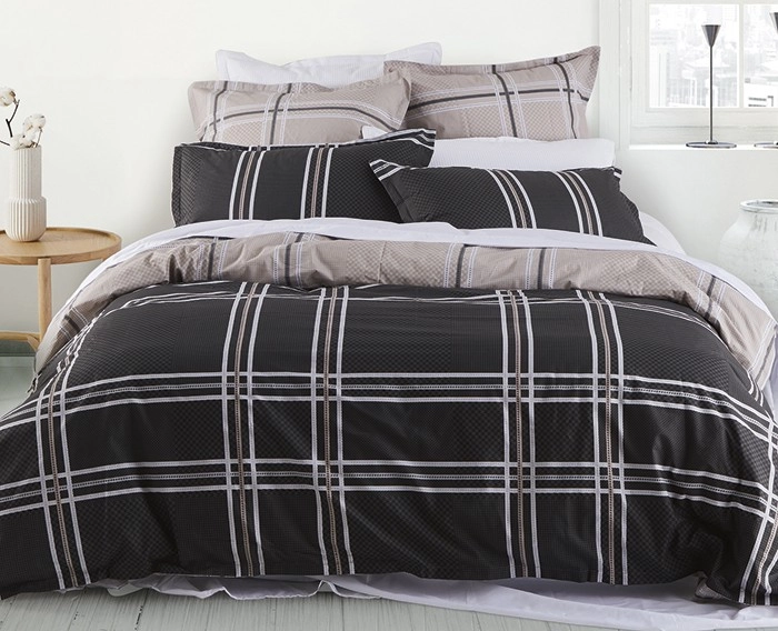 Logan & Mason Charlie Quilt Cover Set