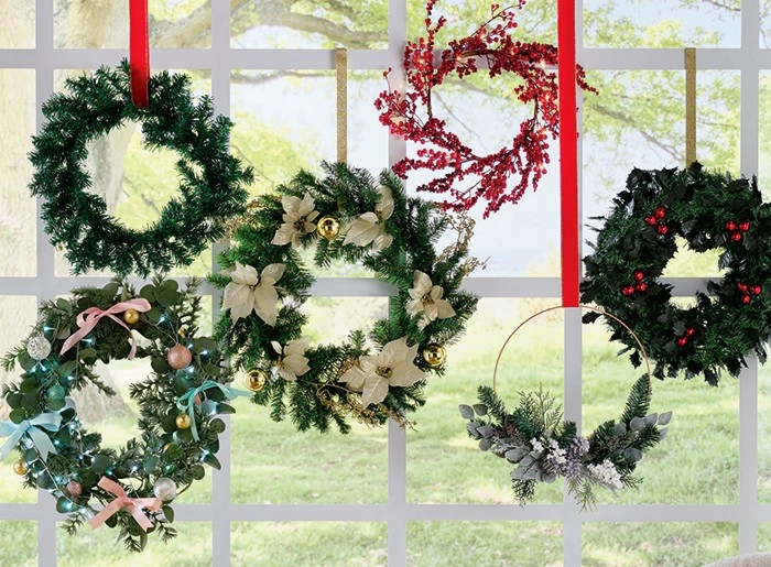 Jolly & Joy Wreaths