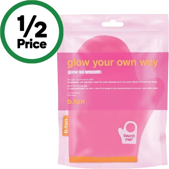 B.tan Glow Your Own Way Glow So Smooth Tan Gel Mitt