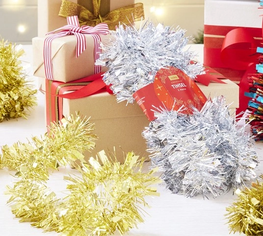 Christmas Tinsel Red, Gold or Silver 3 Metres