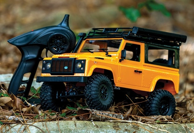 1:12 Scale R/C Landrover Defender Yellow