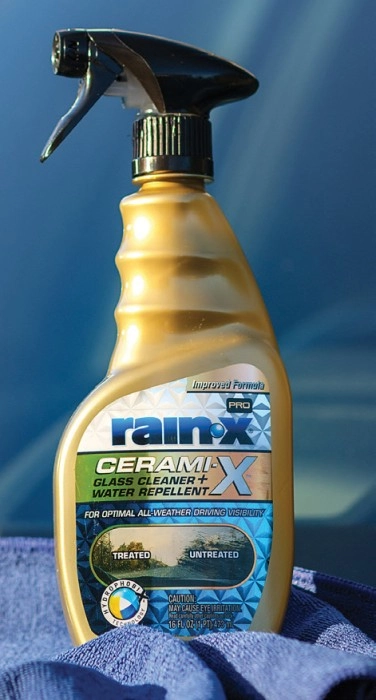 Rain-X 473 mL Pro Glass Cleaner & Water Repellent