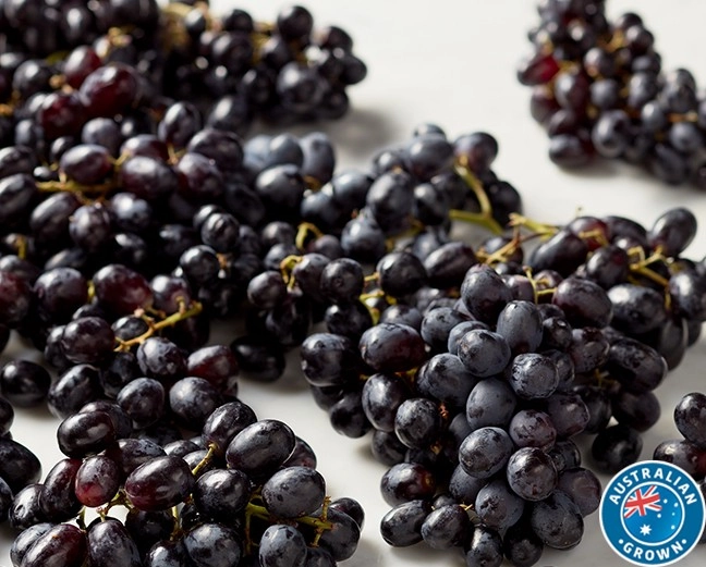 Australian Loose Black Seedless Grapes