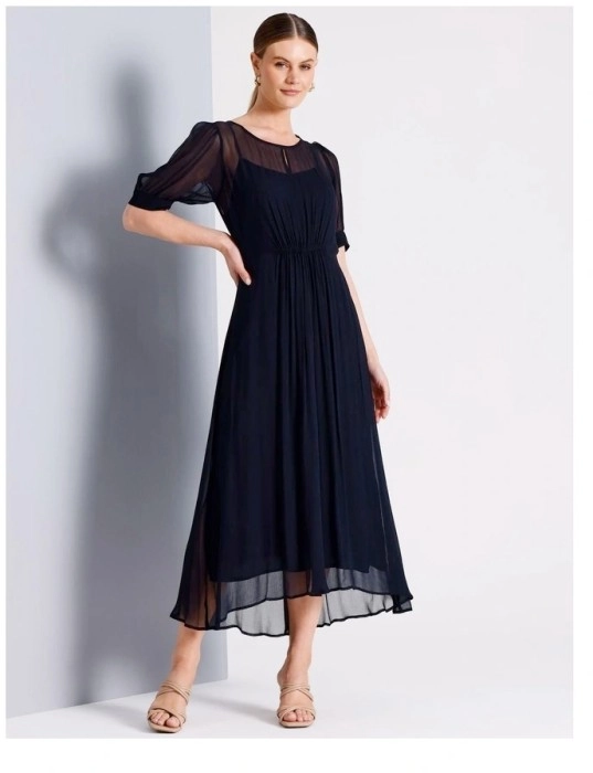 Basque Yoryu Midi Dress