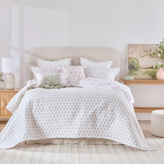 Ainsley Coverlet Pack by Habitat