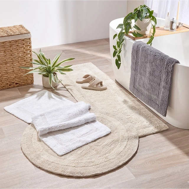 Resort Reversible Bath Runner by M.U.S.E.