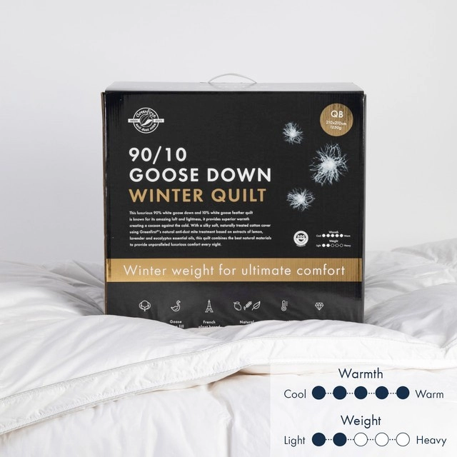 Winter 90/10 Goose Down Quilt by Greenfirst