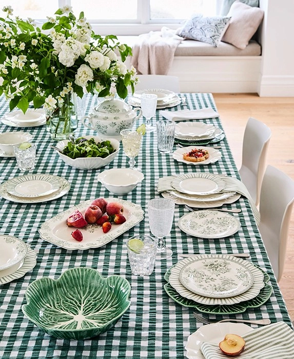 Heritage Aster Dinnerware