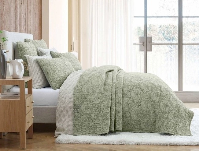 Private Collection Lilian Coverlet in Moss