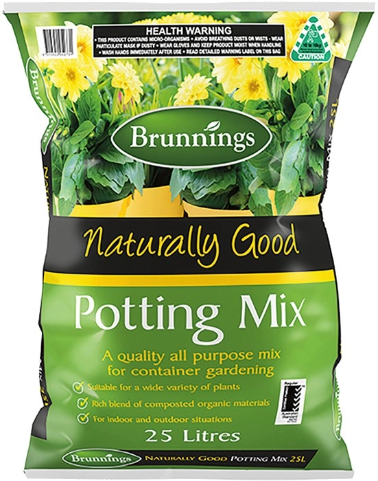 Brunnings Naturally Good Potting Mix or Pine Bark Mulch 25 Litre