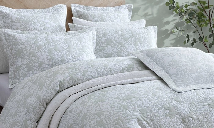 Private Collection Quinn Quilt Cover Set^