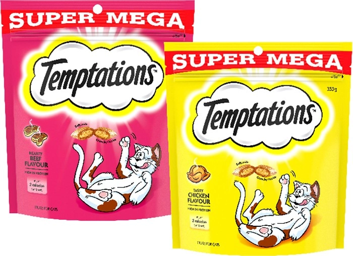 Temptations Hearty Beef or Tasty Chicken Cat Treats 350g