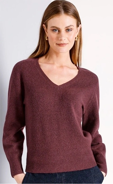 Basque Soft Touch V-Neck Knit