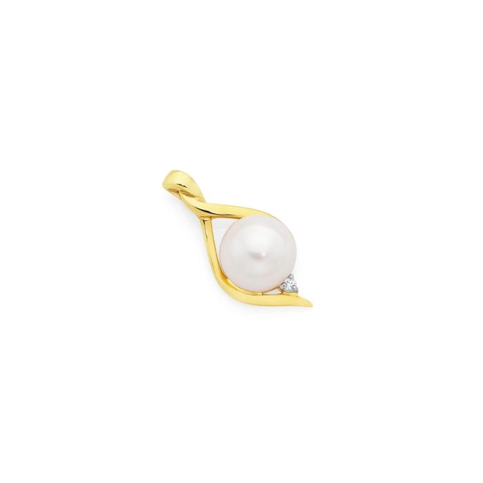 9ct Gold Cultured Freshwater Pearl & Diamond Pendant