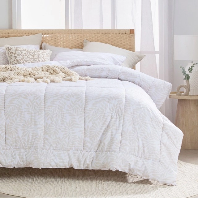 Jackson Leaf Comforter Set by Essentials