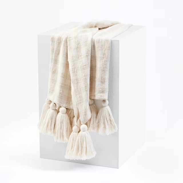 Gingham Cotton Tasseled Throw - Off-White