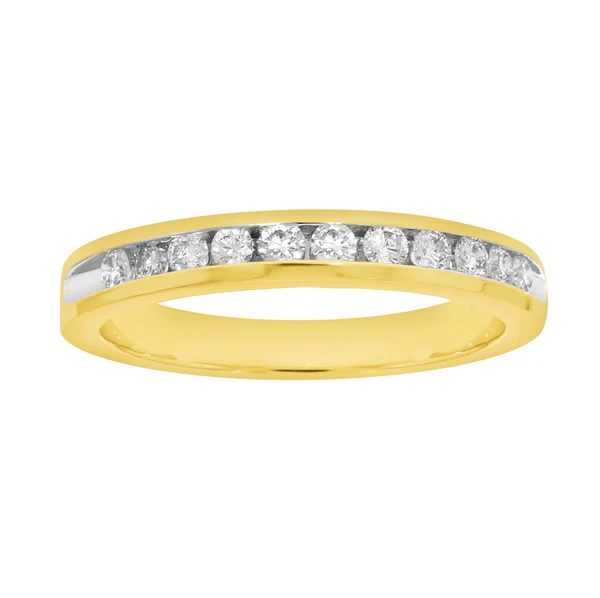 9ct Yellow Gold Diamond Ring with 1/6 Carat of 11 Brilliant Diamonds – Shiels Jewellers