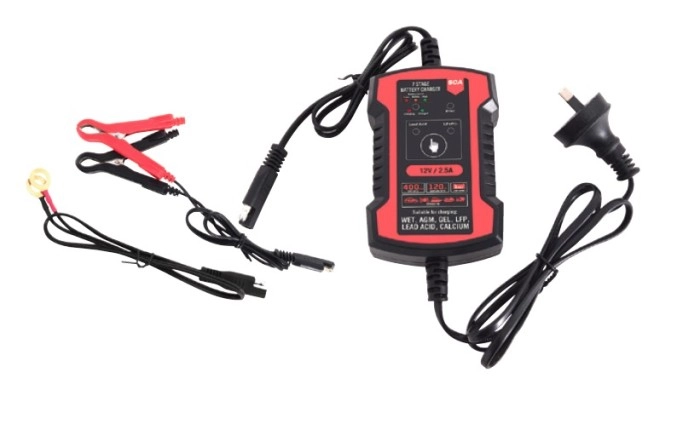 SCA 12V 2.5A Intelligent 7 Stage Battery Charger