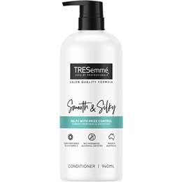 Tresemme Conditioner Smooth & Silky 940 Ml