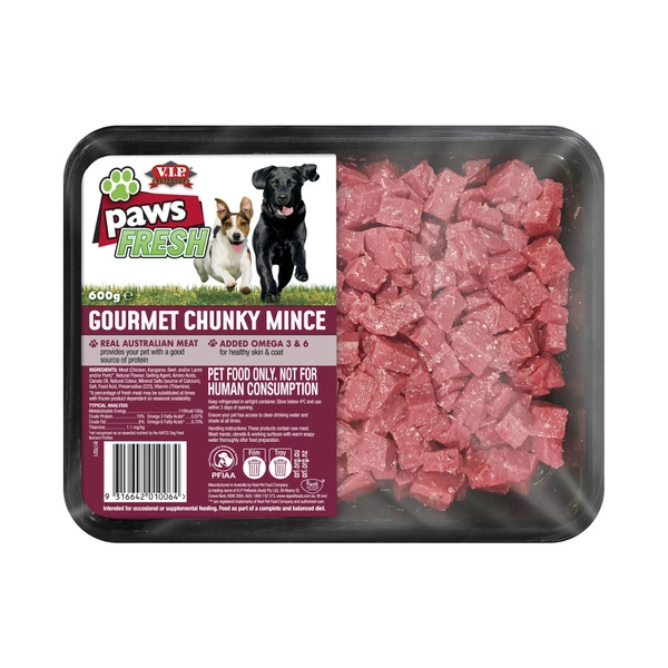 V.I.P Paws Adult Chilled Fresh Dog Food Chunky Beef Mince 600g